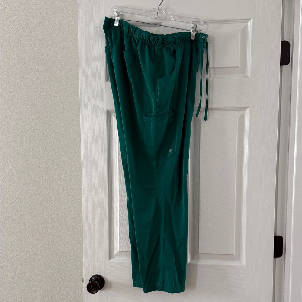 Healing Hands Women's Green Straight Leg Pants
